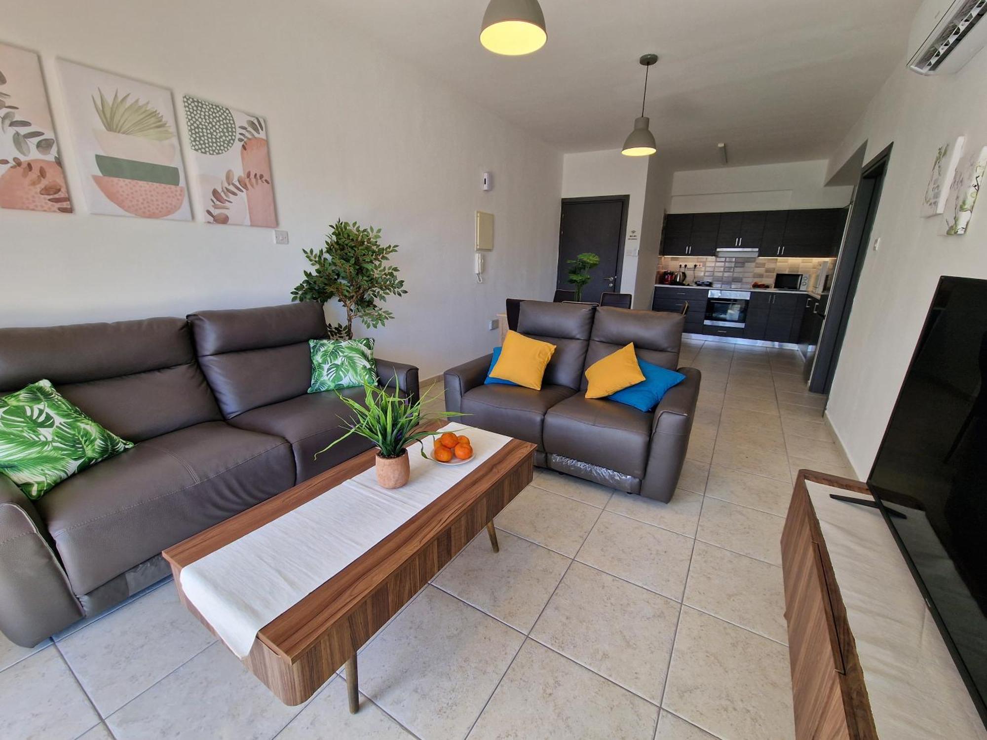 Tropical Paradise 200M From Finikoudes Beach Larnaca Luaran gambar