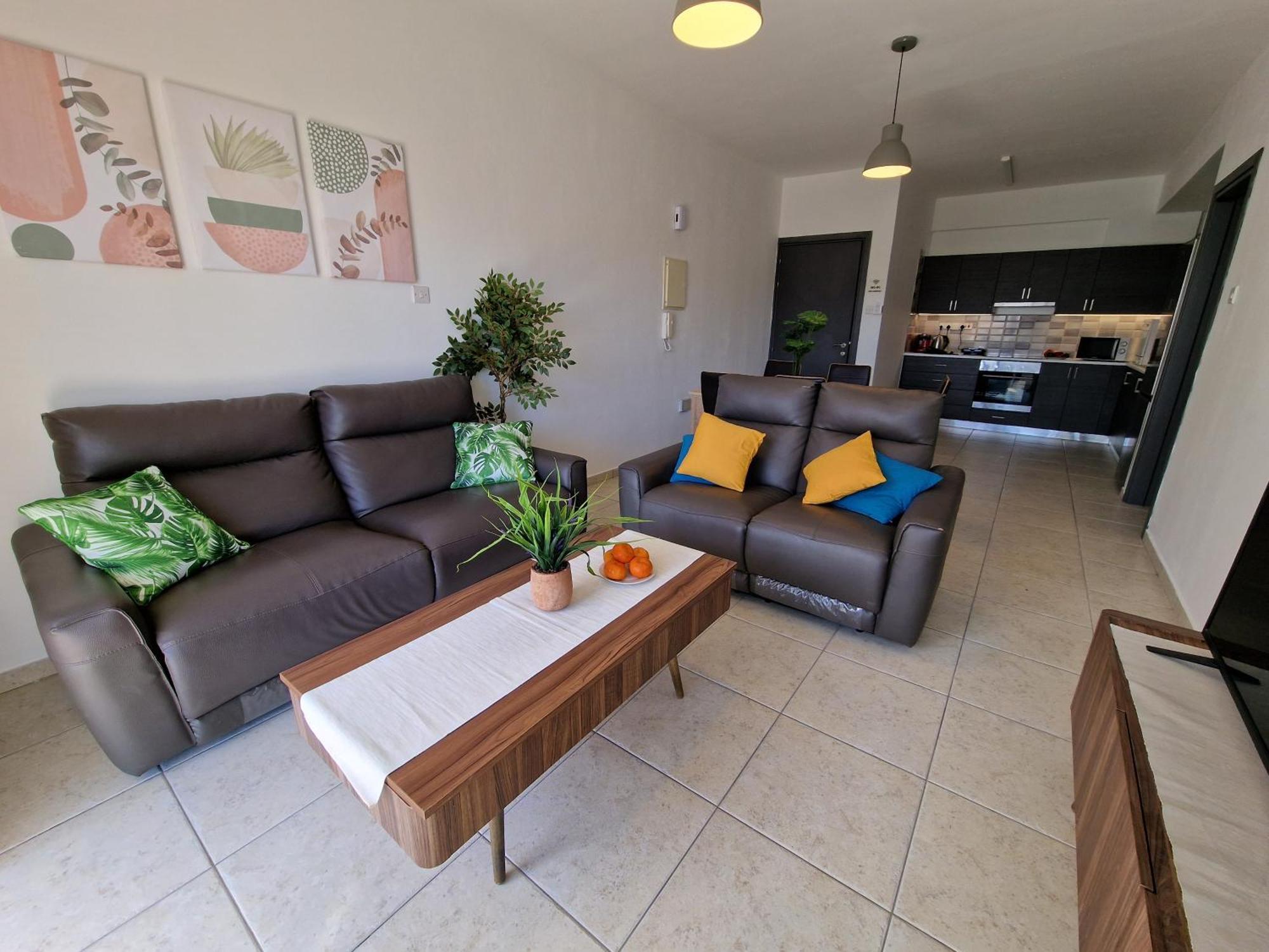 Tropical Paradise 200M From Finikoudes Beach Larnaca Luaran gambar