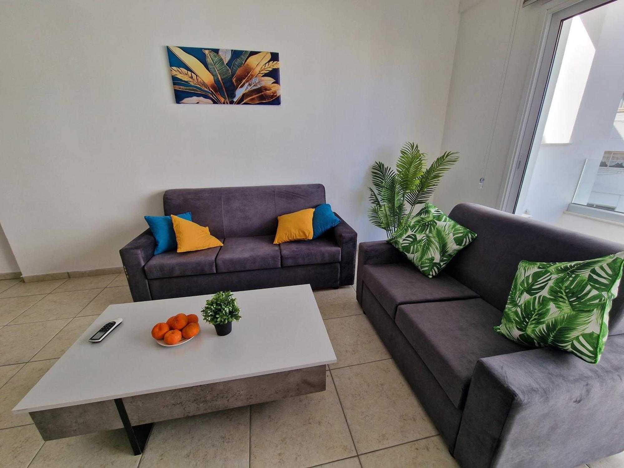 Tropical Paradise 200M From Finikoudes Beach Larnaca Luaran gambar