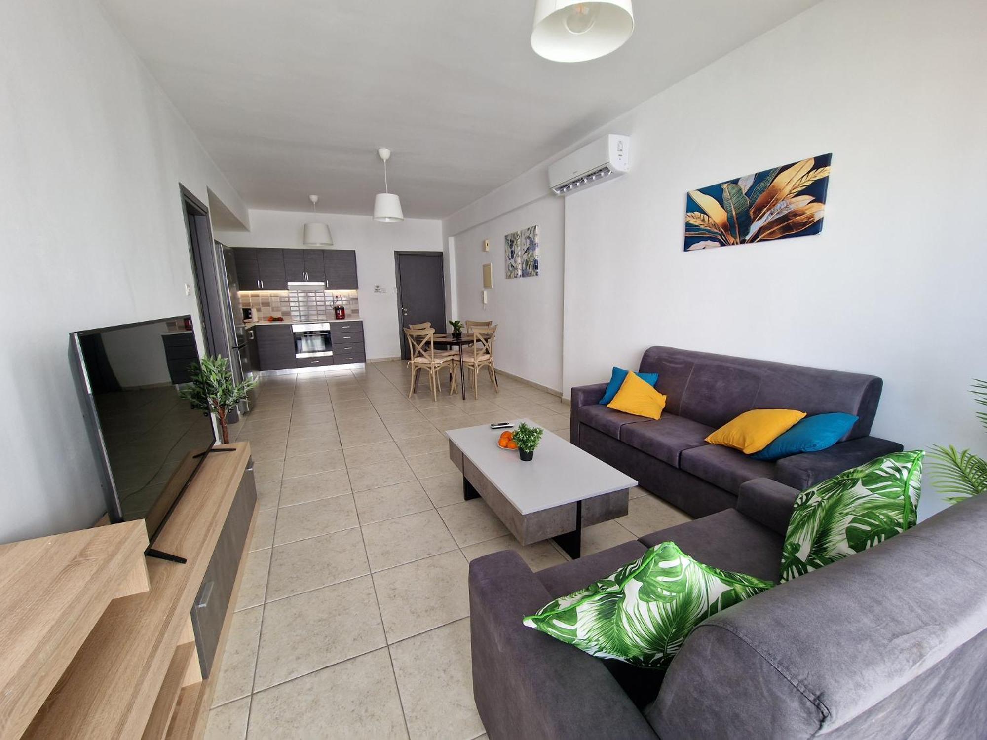 Tropical Paradise 200M From Finikoudes Beach Larnaca Luaran gambar