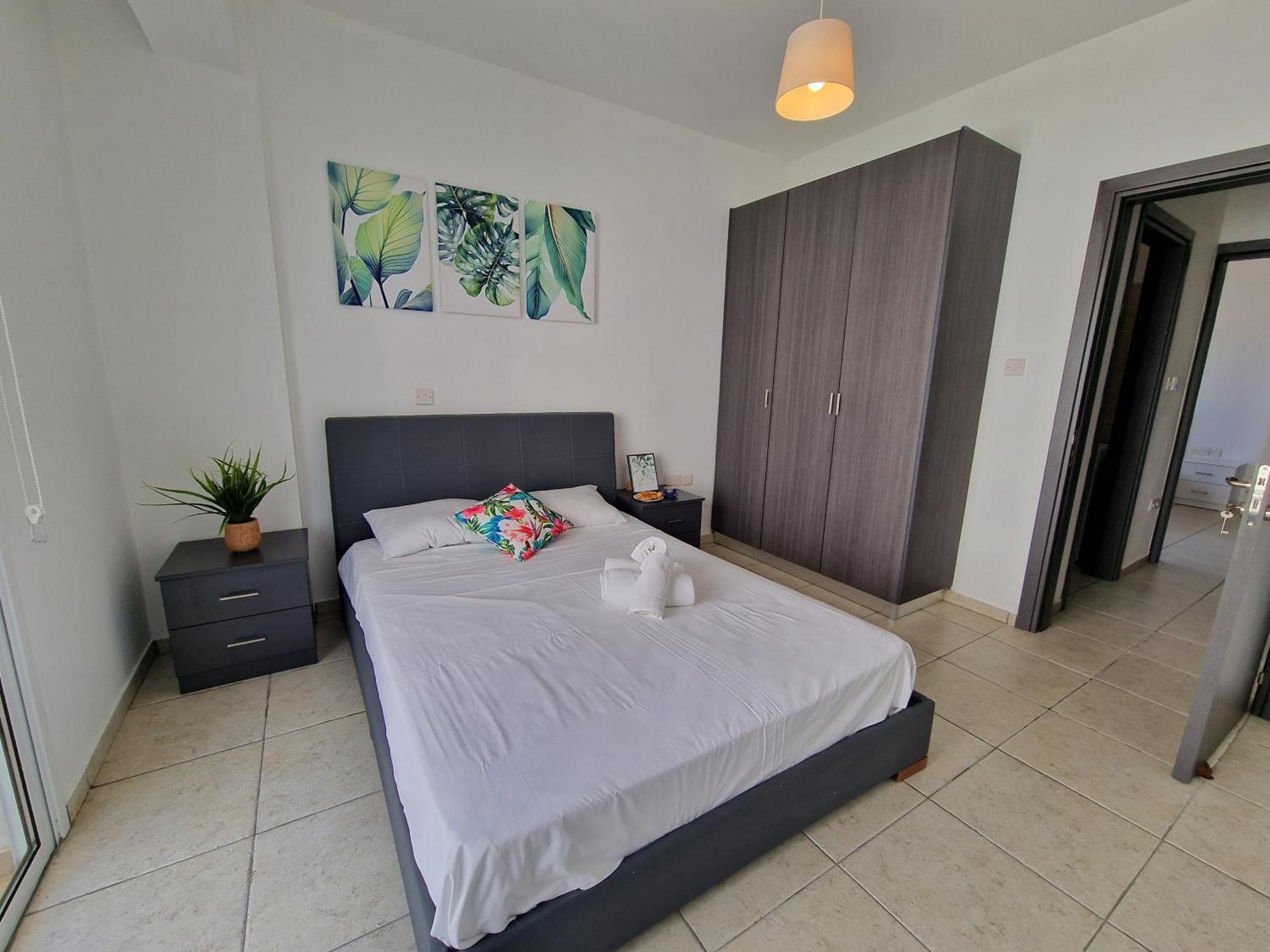Tropical Paradise 200M From Finikoudes Beach Larnaca Luaran gambar